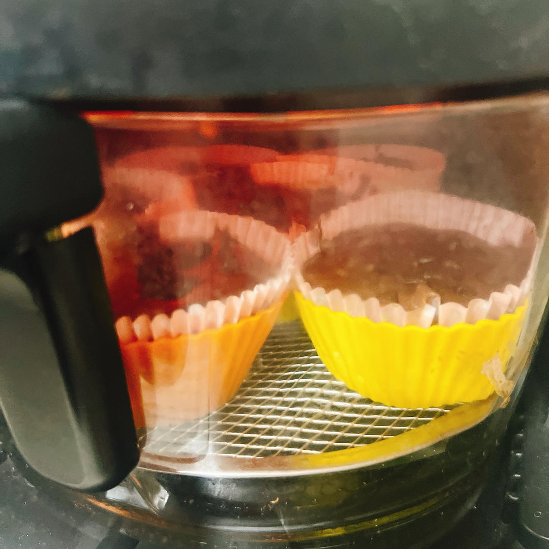 超简单！巧克力麦芬蛋糕！搅一搅就ok！空气炸锅版本