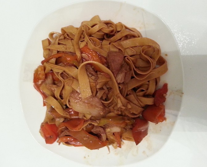 青椒豆腐皮炒肉丝