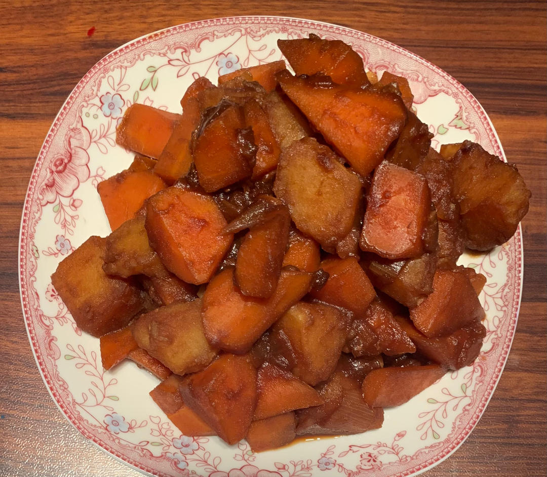 洋葱胡萝卜炖土豆