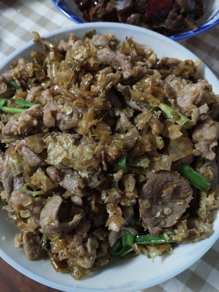 白辣椒炒肉