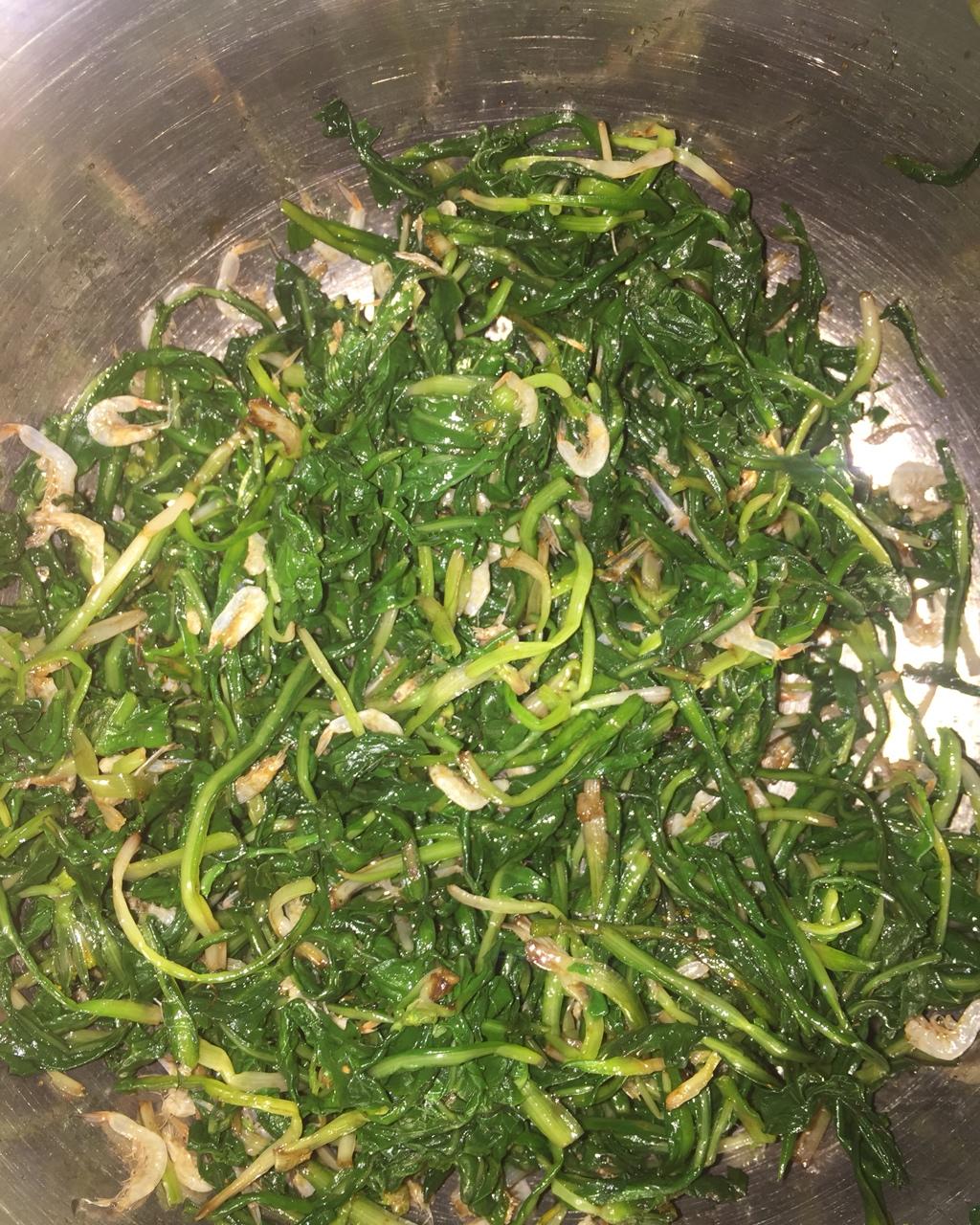 凉拌蒲公英