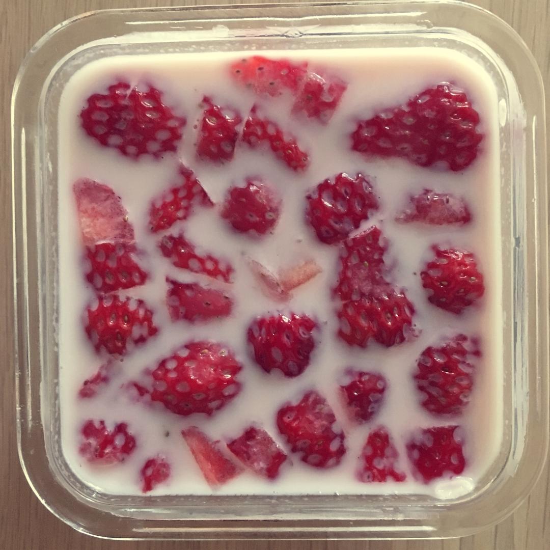 日本大热的草莓牛奶羊羹