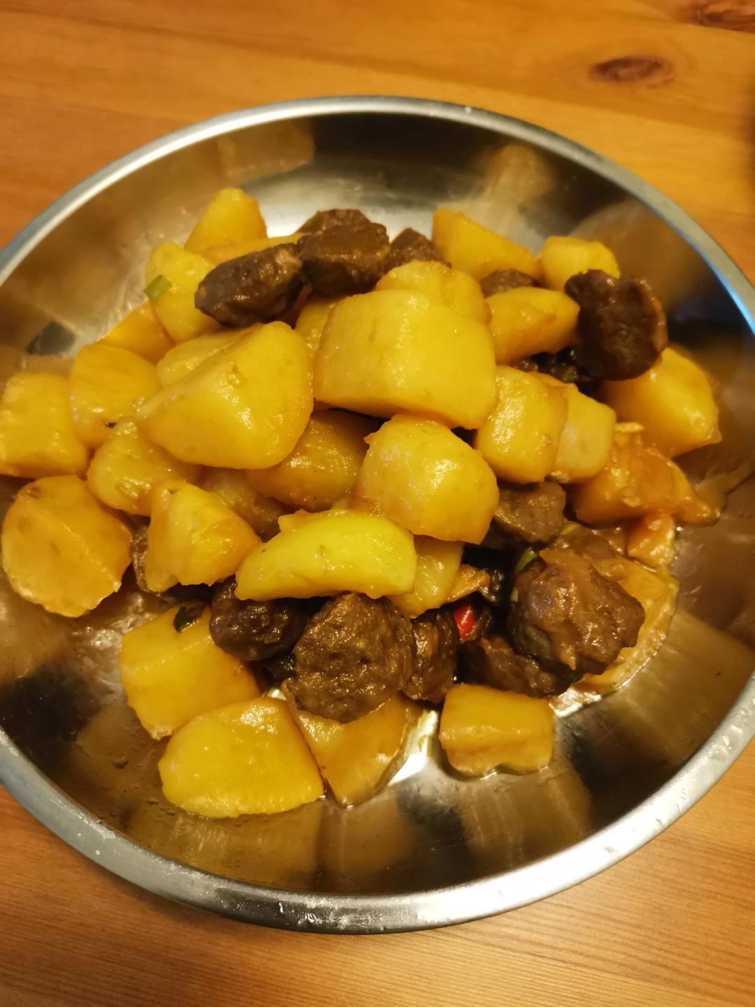 撒尿牛丸烧土豆