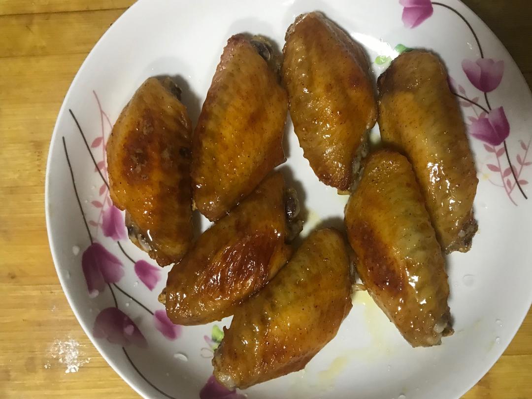 奥尔良烤鸡翅 还没摆盘就被抢光了