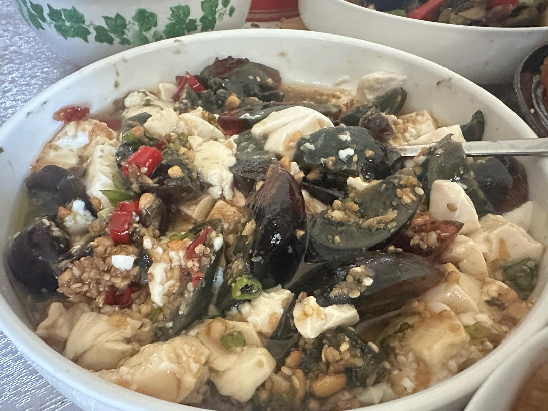 皮蛋拌豆腐