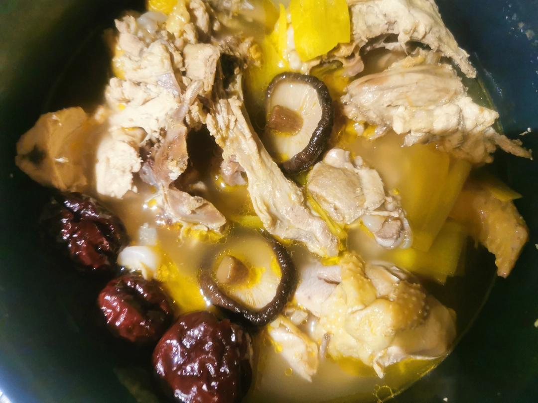 鲜美无敌：清炖鸡汤🐔