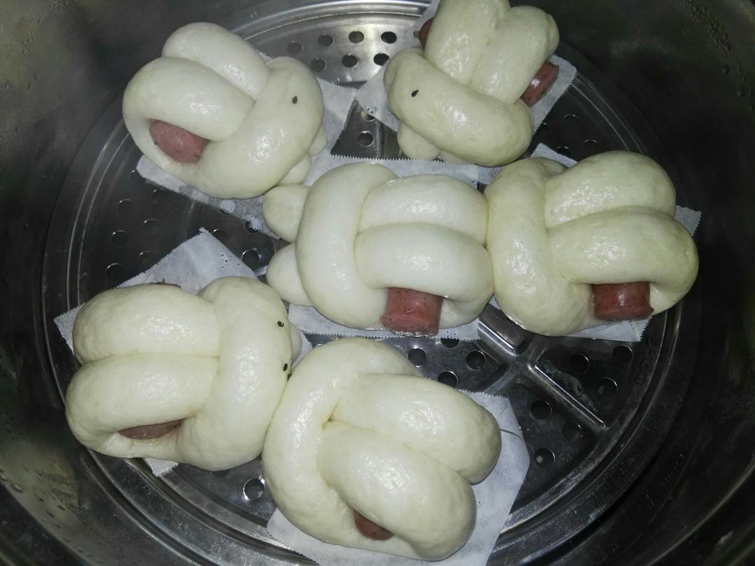 香肠兔子馒头卷