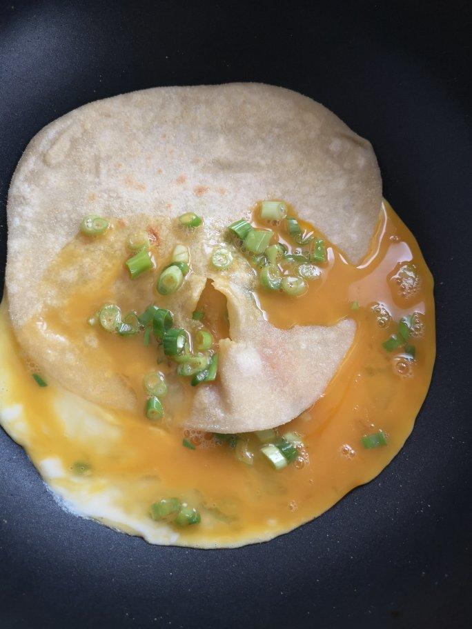 最正宗的鸡蛋灌饼做法，张张鼓大泡，零失败