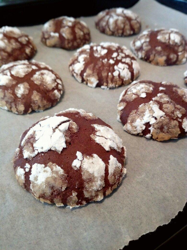 巧克力裂纹曲奇