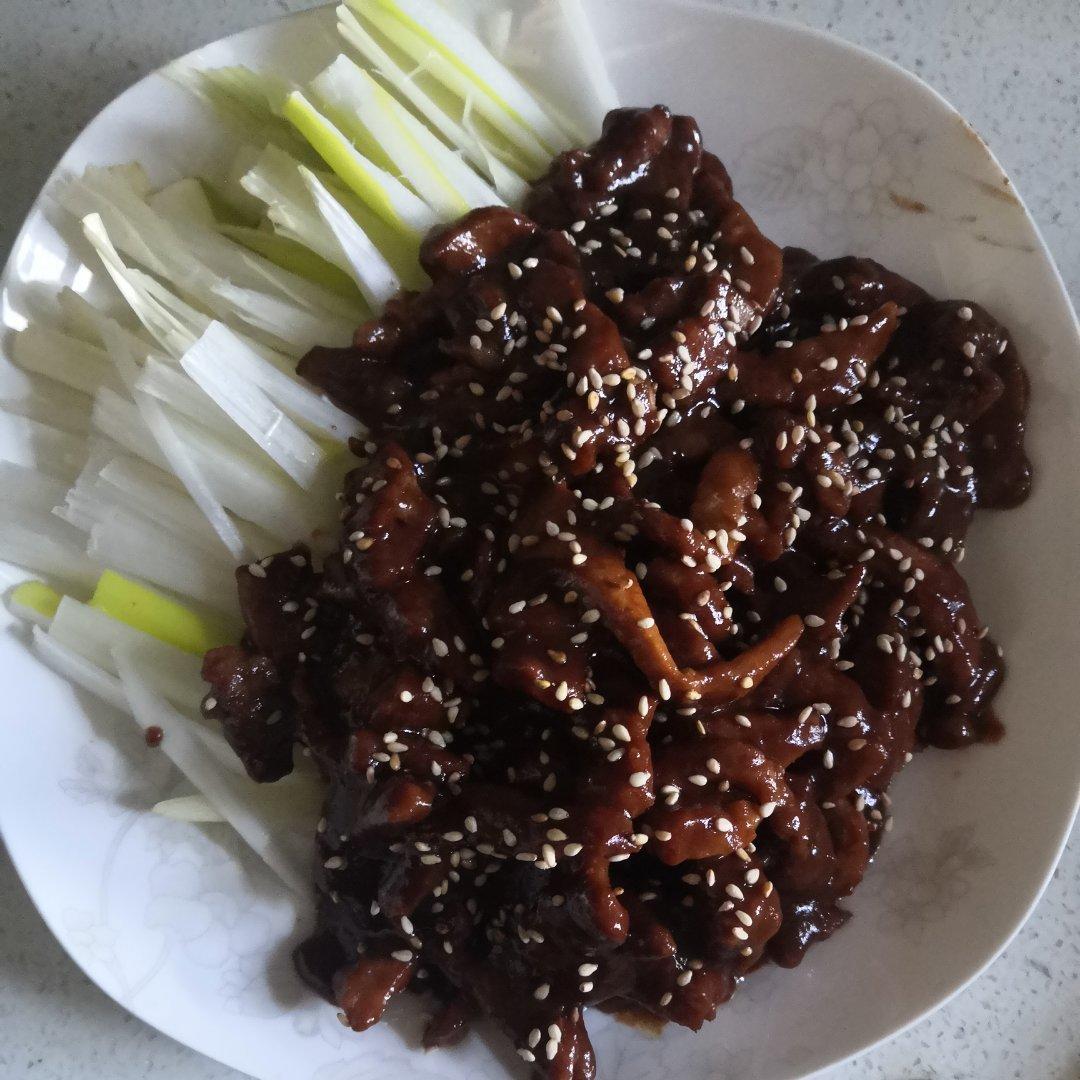 【京酱肉丝】