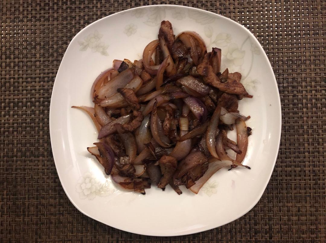 洋葱炒肉