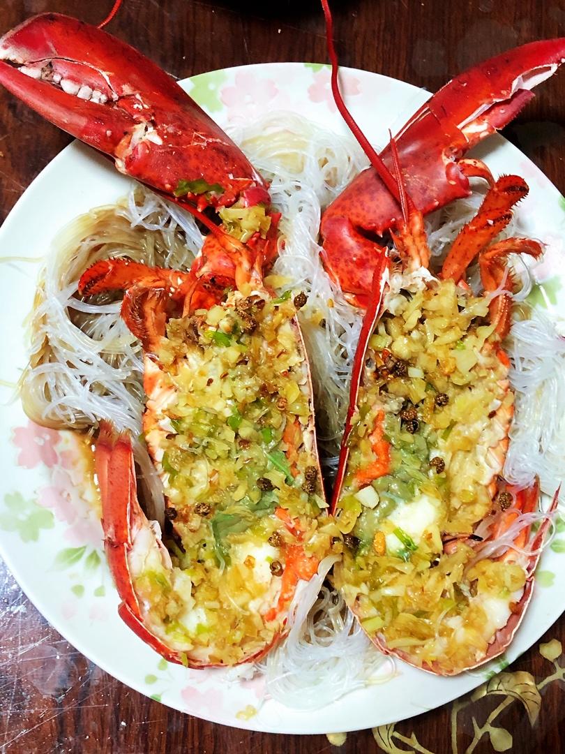 蒜蓉粉丝蒸龙虾