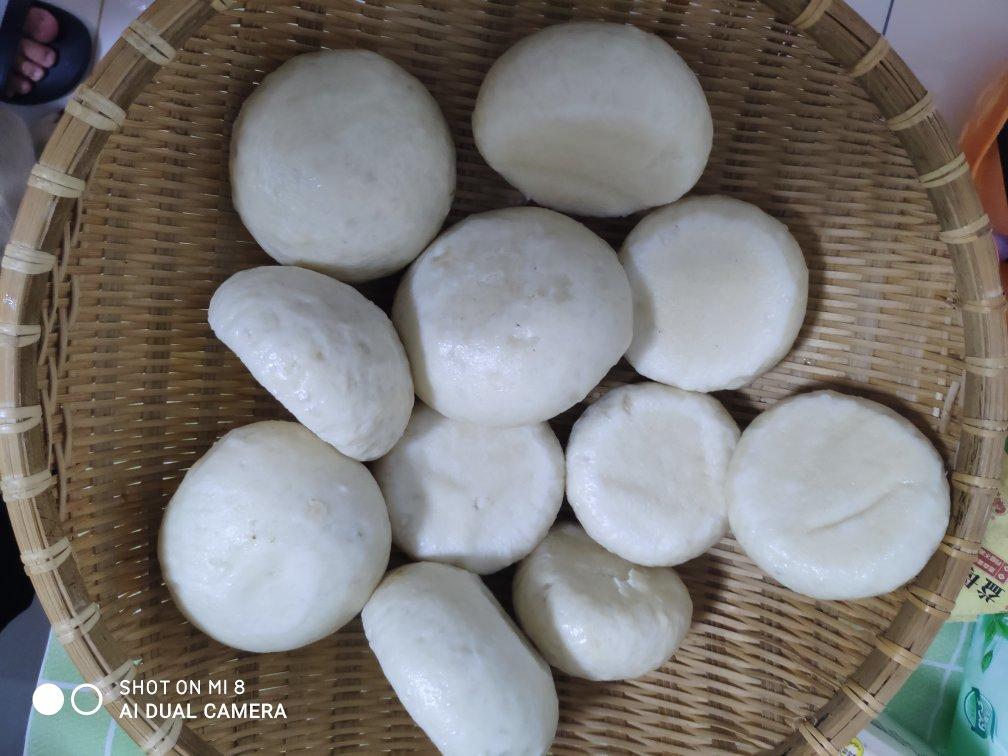 在面包机帮助下蒸馒头