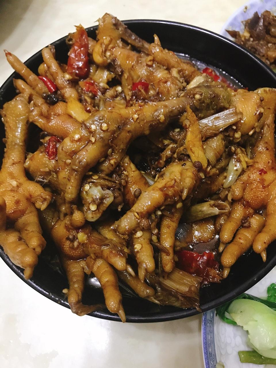 麻辣卤味（鸡爪鸭爪鸭翅藕片土豆片海带干豆腐等）