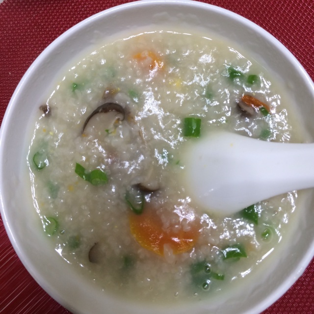 荏苒爱-1做的香菇鸡蛋粥