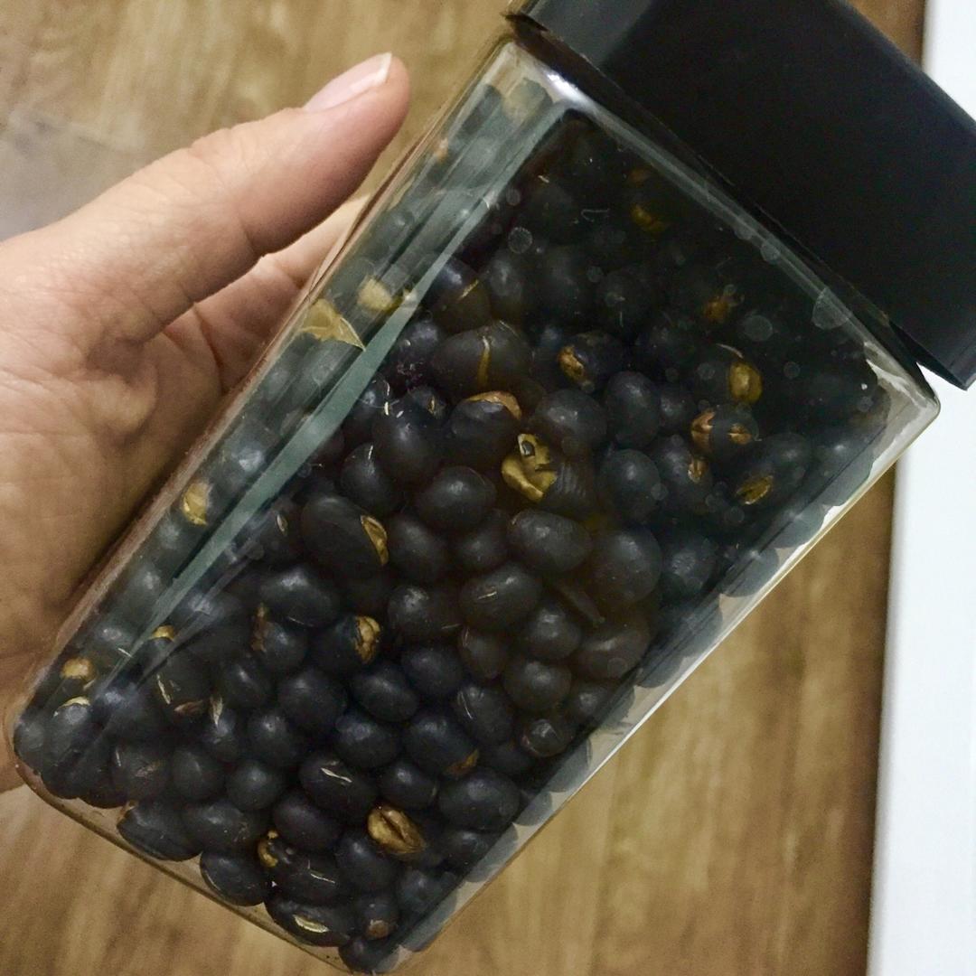 炒黑豆【自制休闲零食】