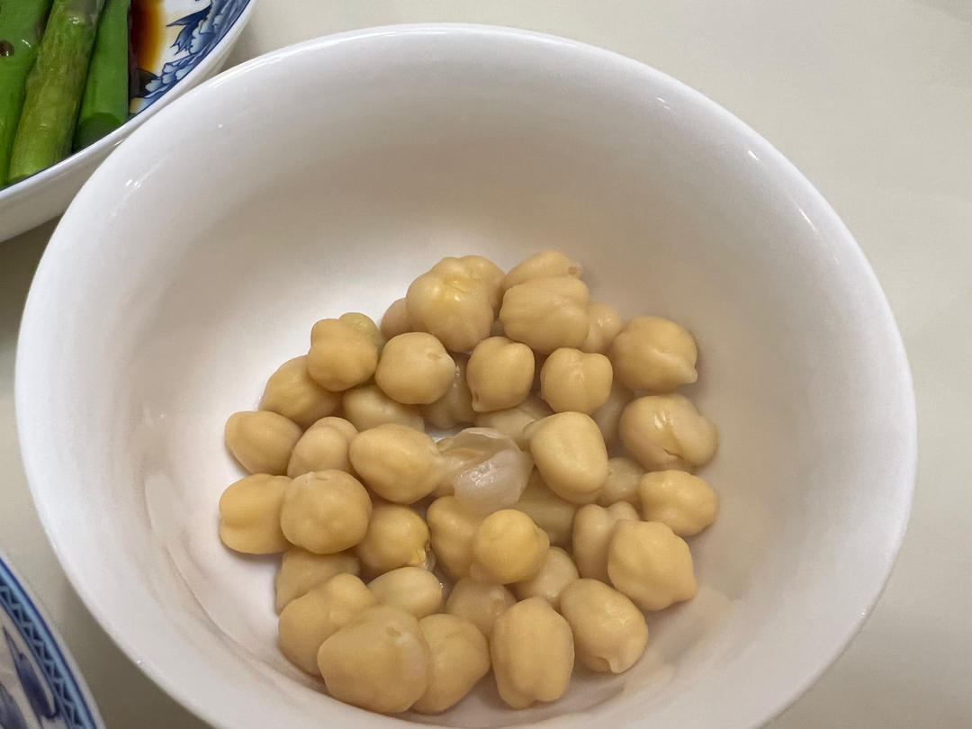 世界十大超级食品榜首                         鹰嘴豆最简单烧法
