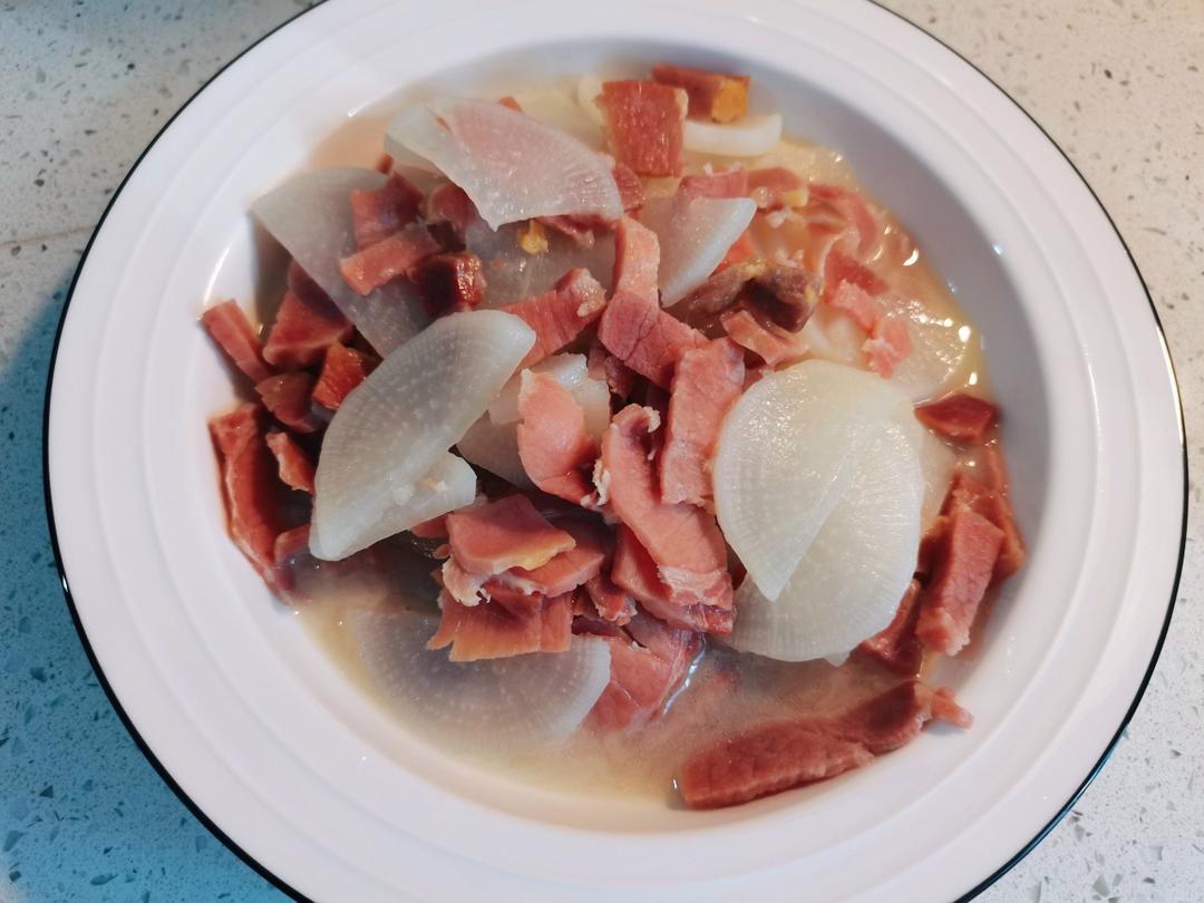 金华火腿焖萝卜