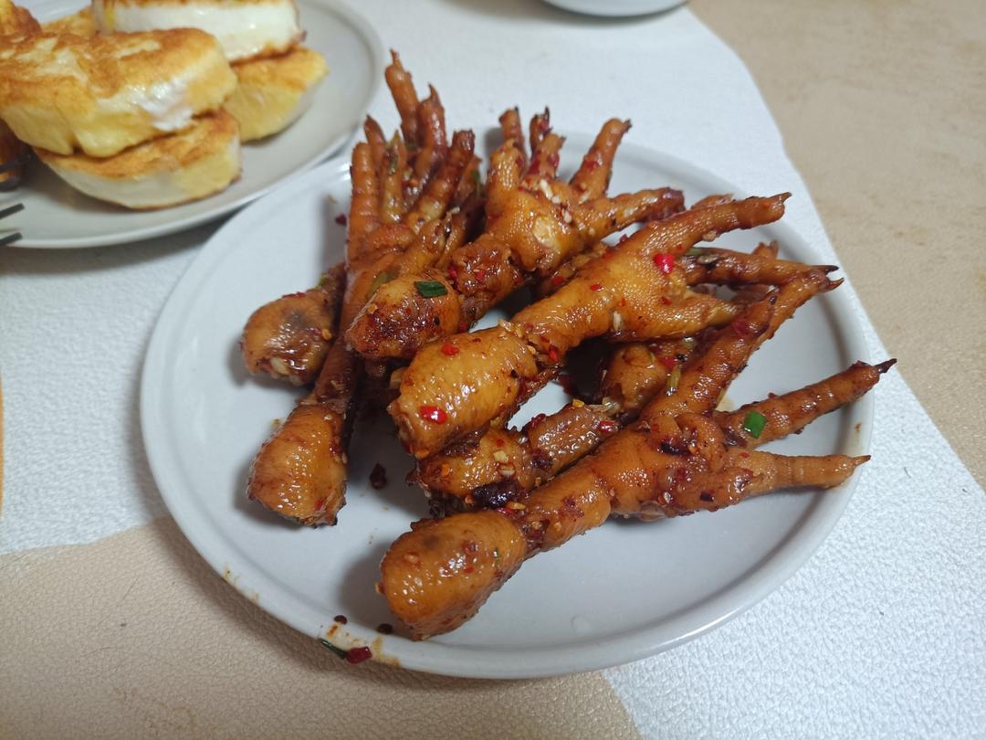 秘制红烧鸡爪