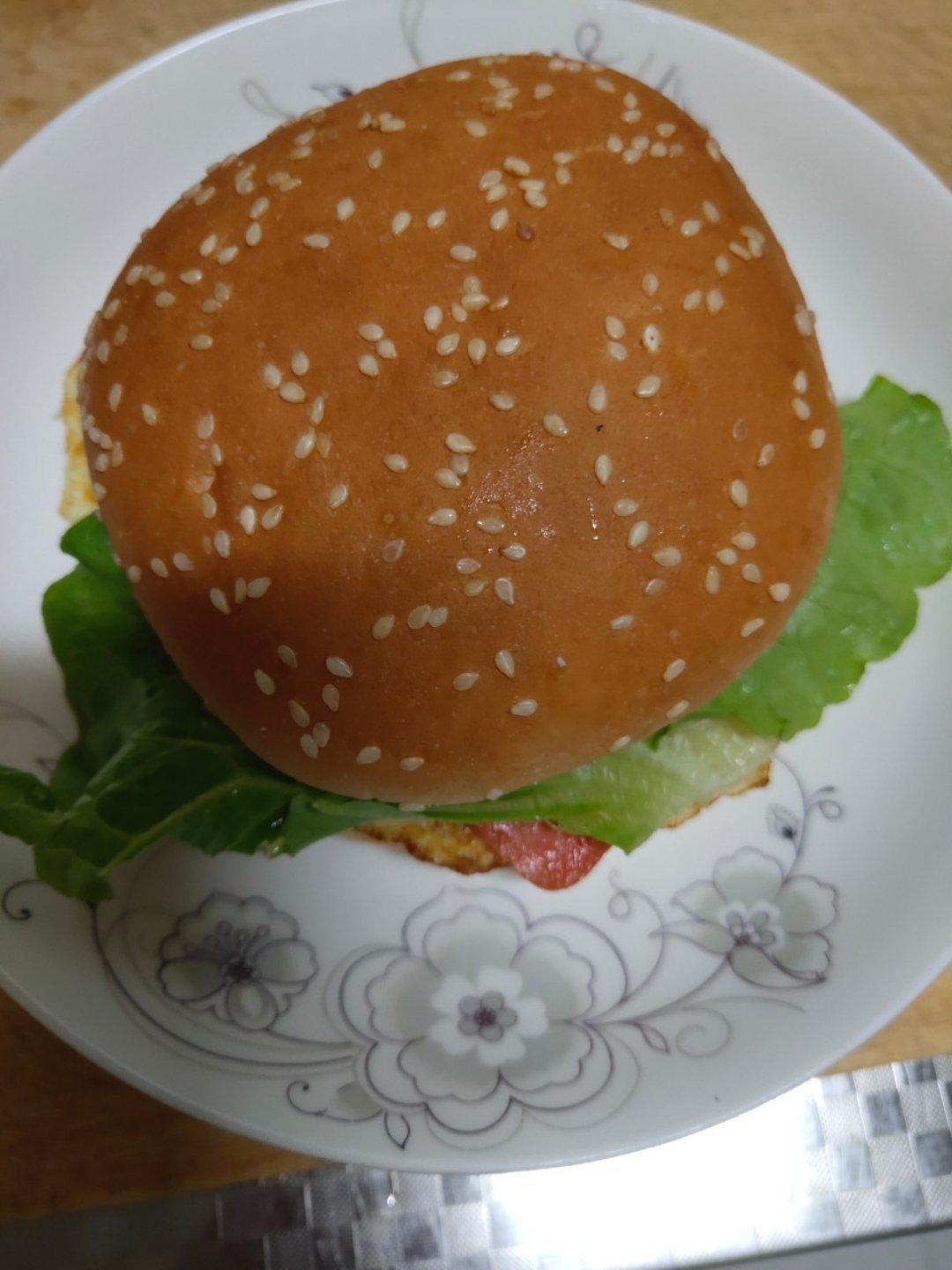 自制牛肉汉堡🍔