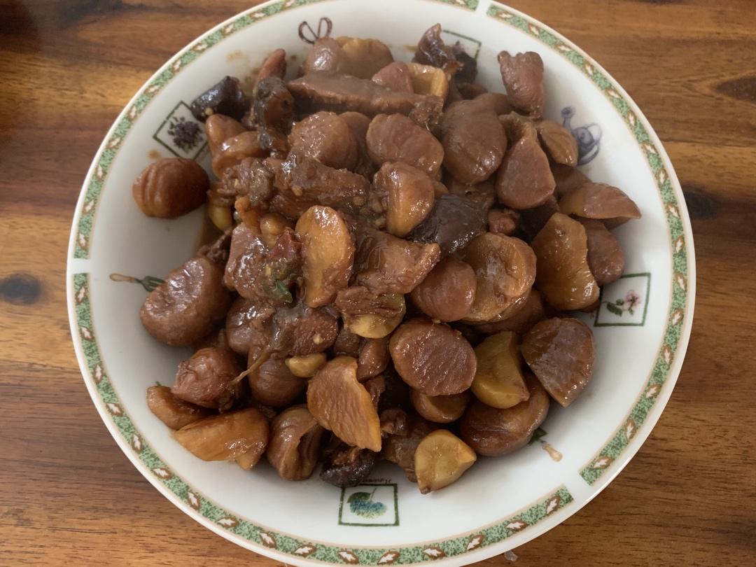 【栗子烧鸡】鸡肉都给你吃，栗子归我~