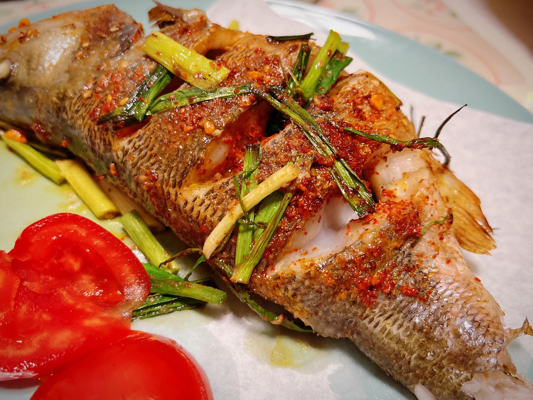 「空气炸锅」锡纸烤鲈鱼