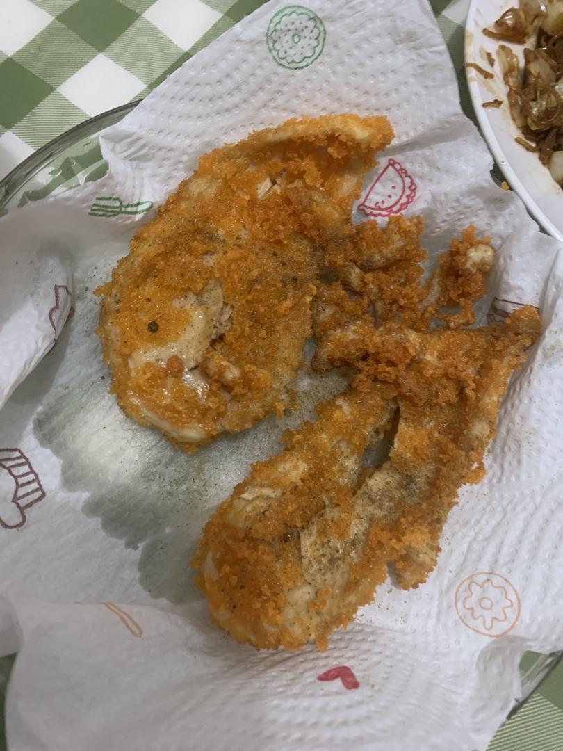 炸鸡排- 鸡胸肉-家庭版正新鸡排，一定要沾点番茄酱！绝配