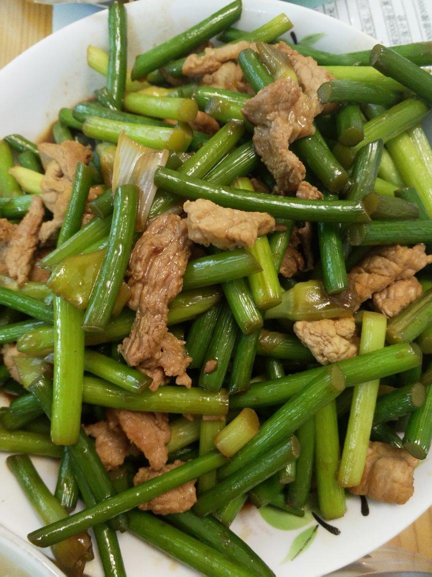 怡君_k9bi做的蒜薹炒肉丝