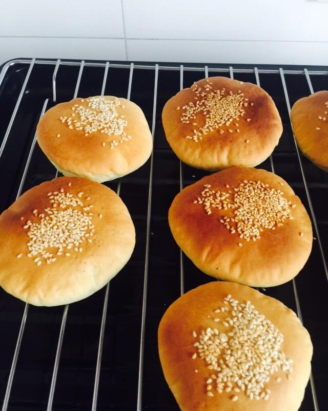 气球面包🎈Gonggal-ppang (对！我的韩文名叫-公该棒!hahaha)