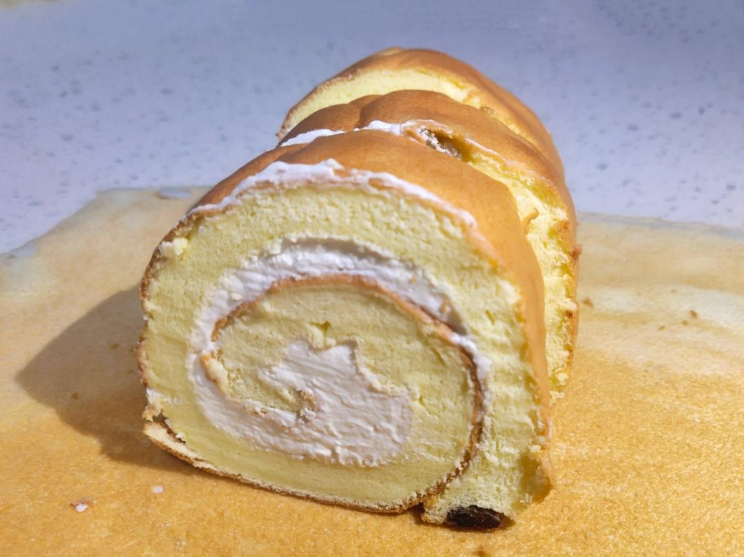 超详细的瑞士卷奶油蛋糕卷原味蛋糕卷的制作方法 饱满不掉皮不开裂（附模具换算方法）