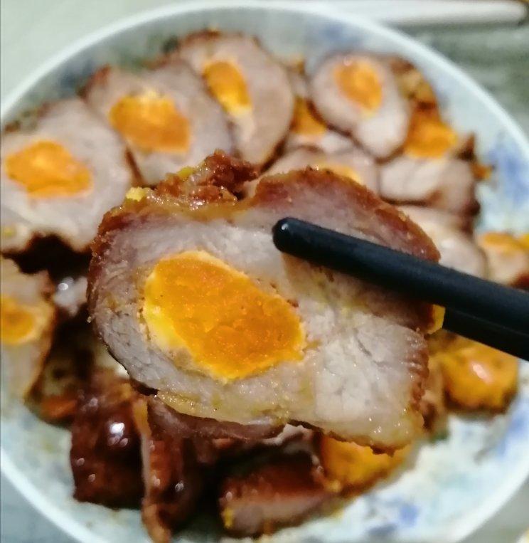 咸蛋叉烧肉（好吃得爆炸）