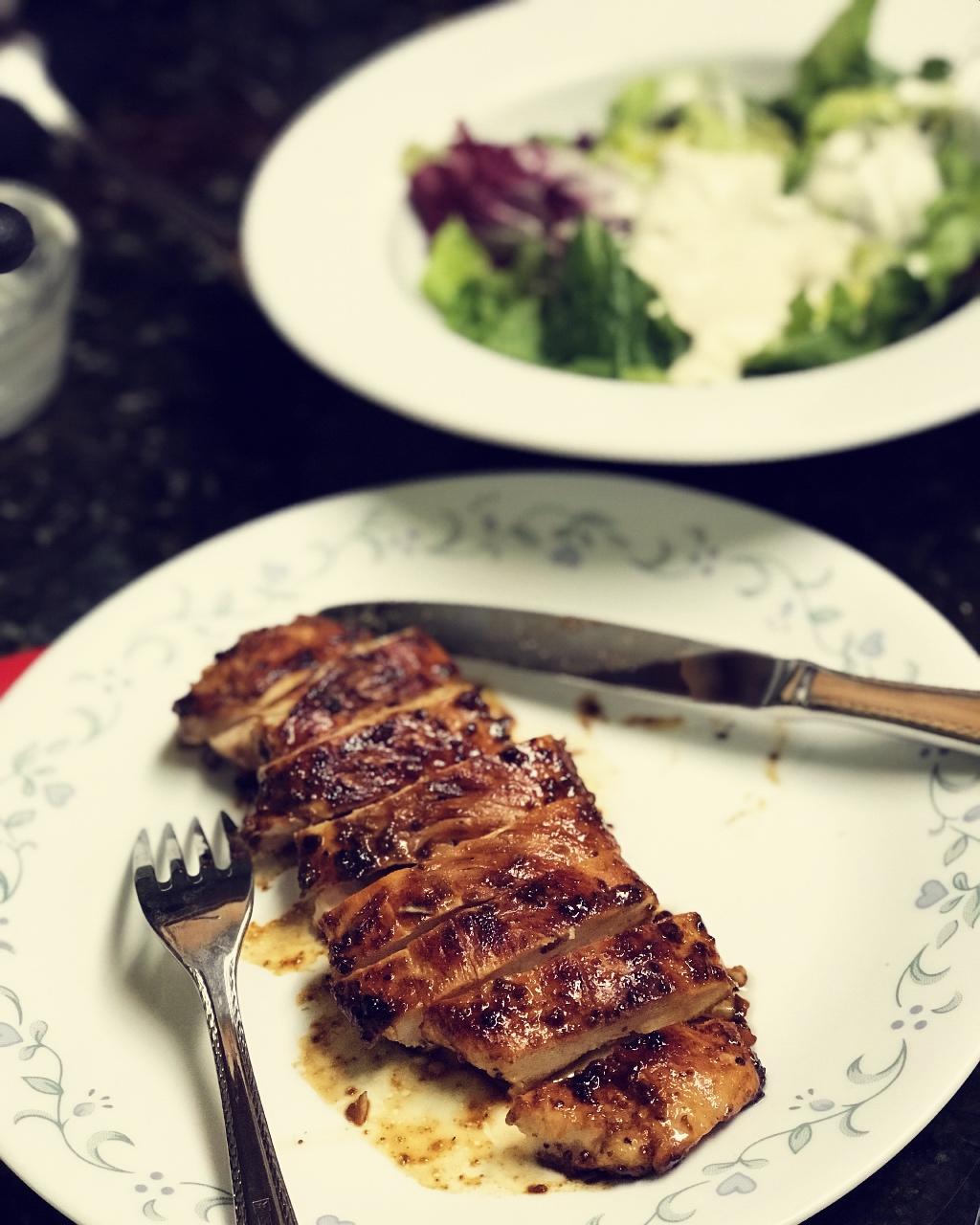 酷炫屌炸天好吃的煎鸡胸肉（香蒜蜂蜜煎鸡胸肉）