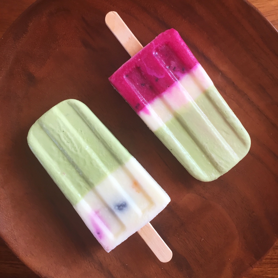 小叶子cs做的酸奶水果棒冰