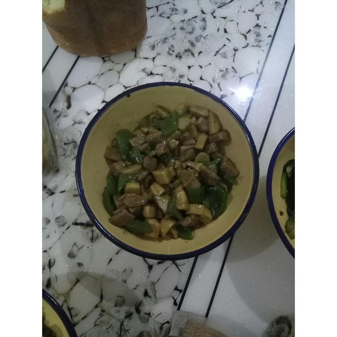 黑椒杏鲍菇牛肉粒