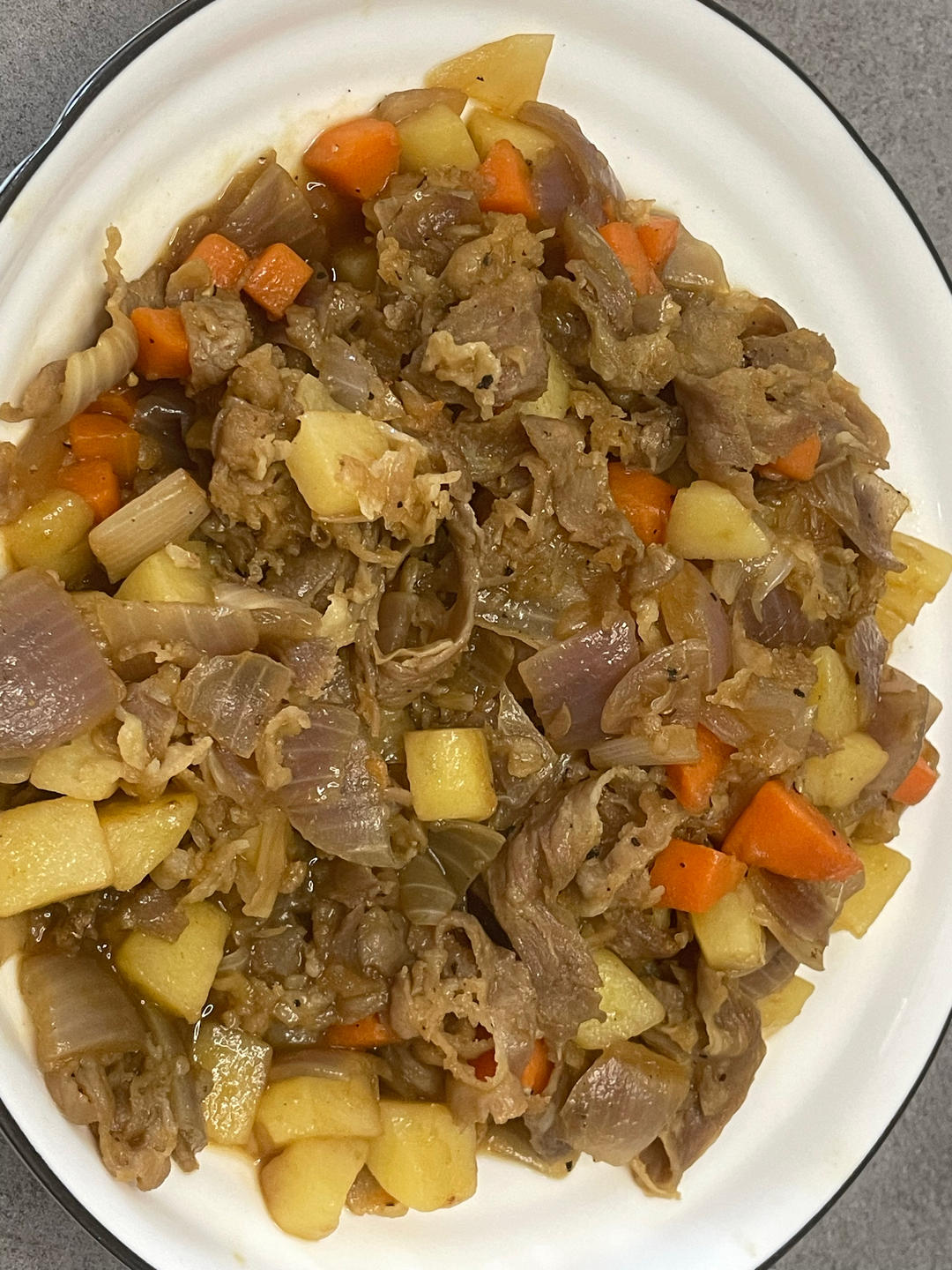 好吃到舔碗底的土豆肥牛拌饭