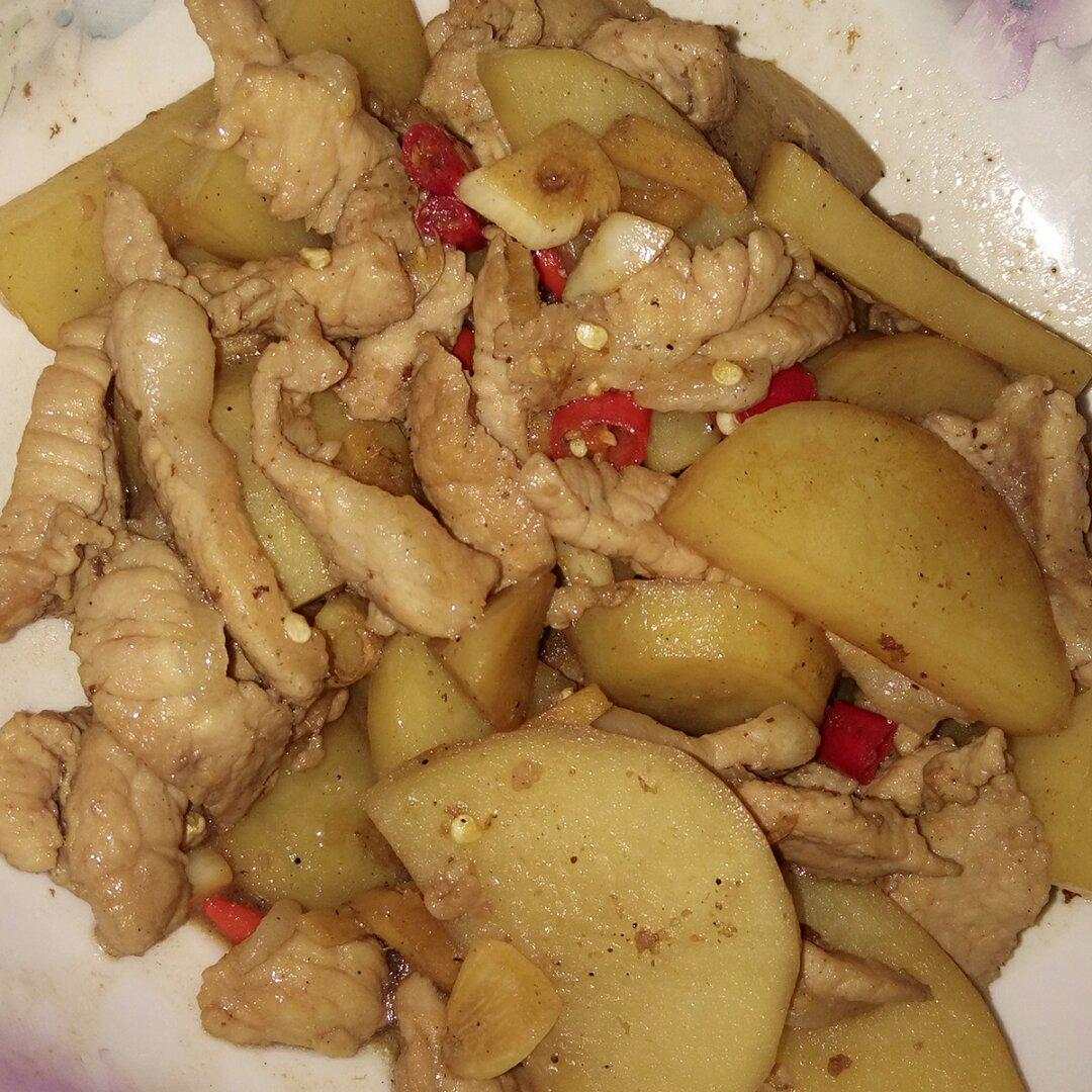 土豆炒肉