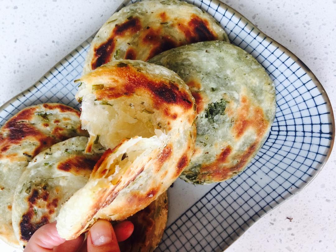 堂妈教你做飘香葱油饼