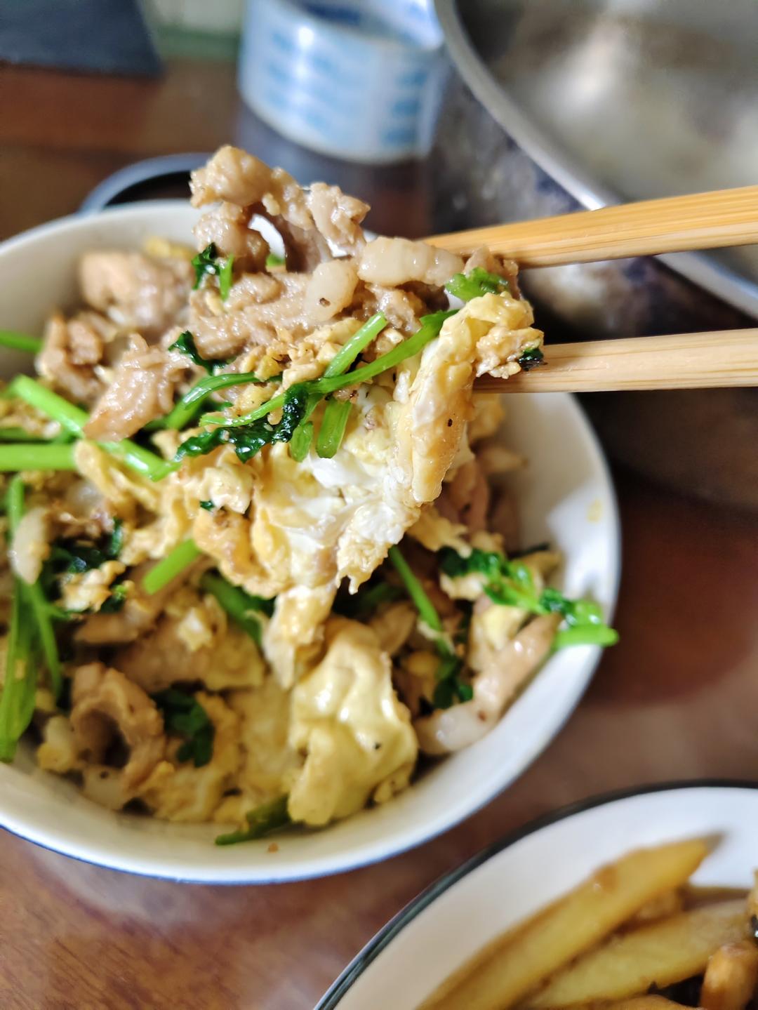 肉丝炒鸡蛋