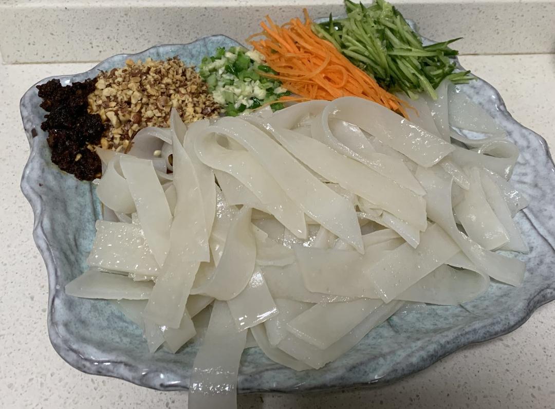 凉皮-家庭自制（告诉你自己做更劲道的秘诀）