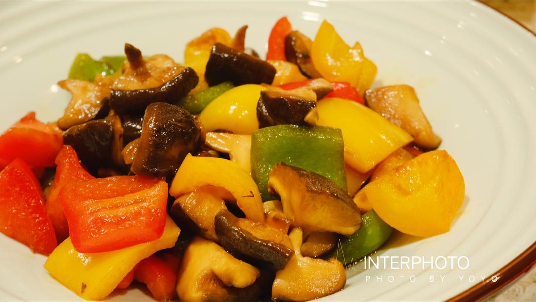 五彩花菇的做法