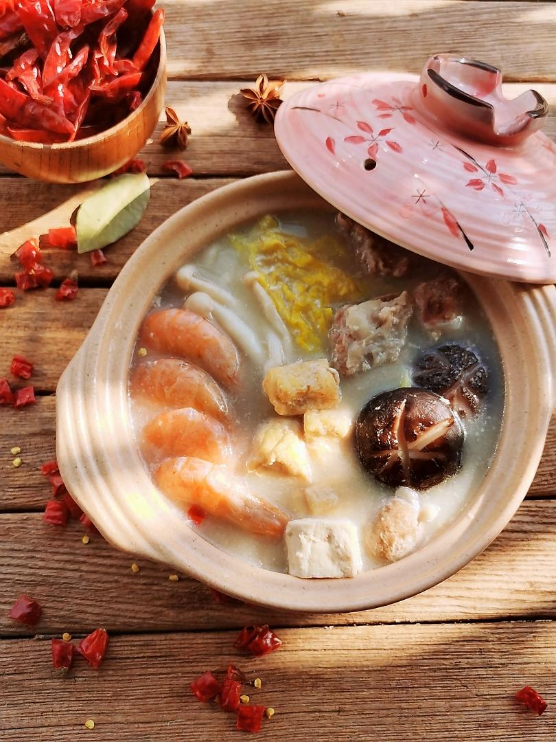 汤鲜味美的豆浆火锅