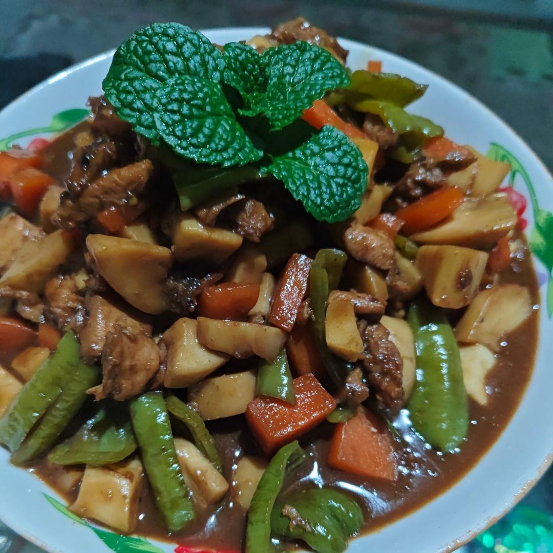 杏鲍菇焖鸡胸肉