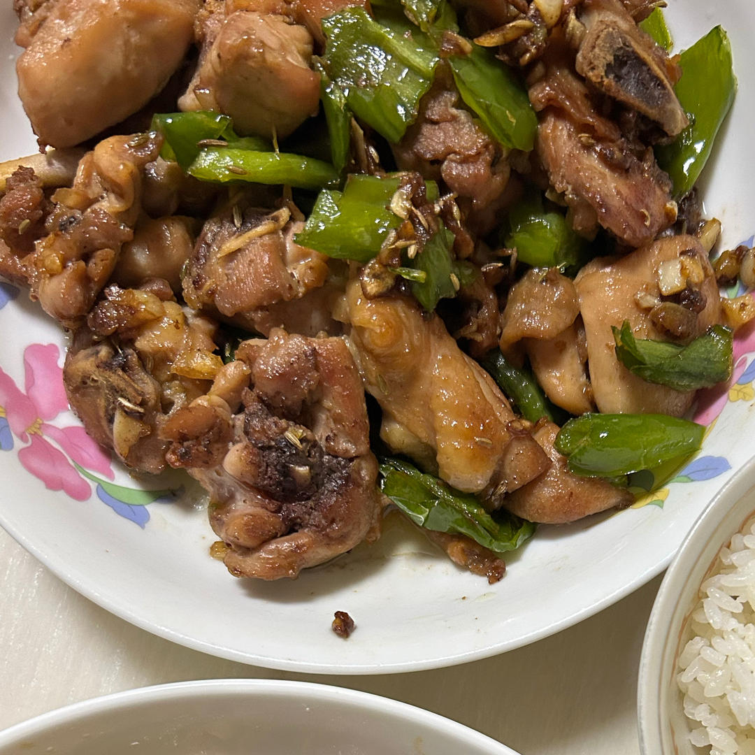 蒜香鸡丁（微辣）