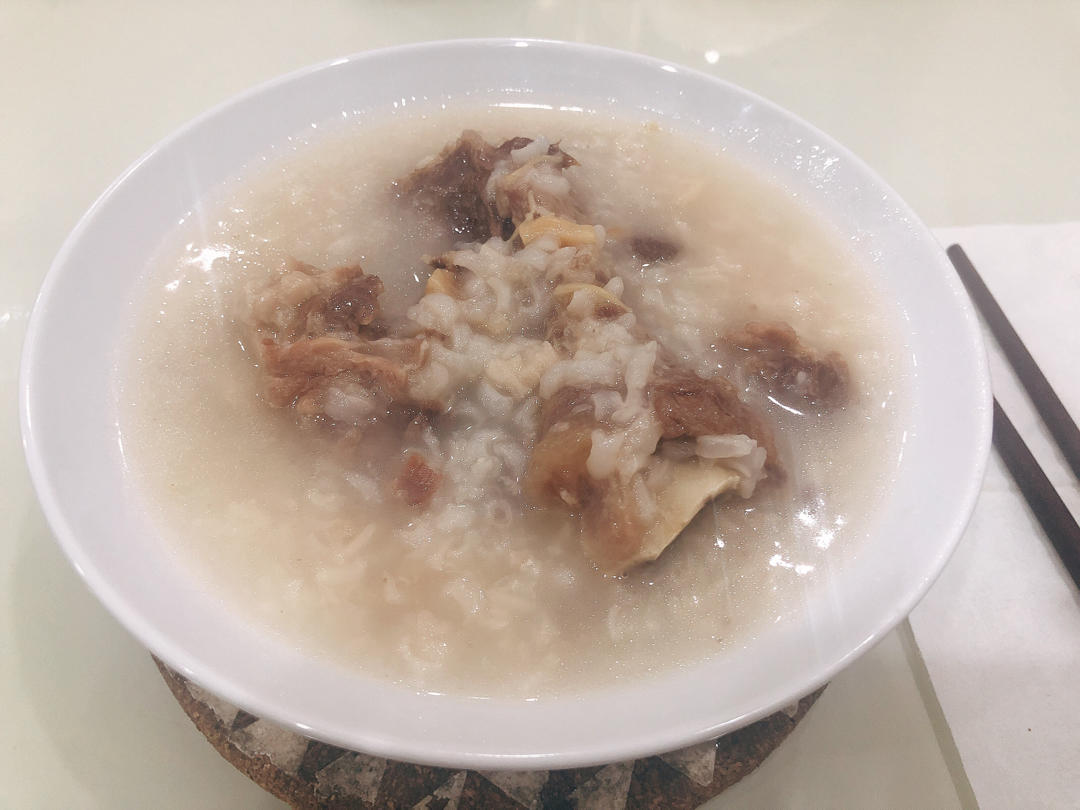 筒骨粥