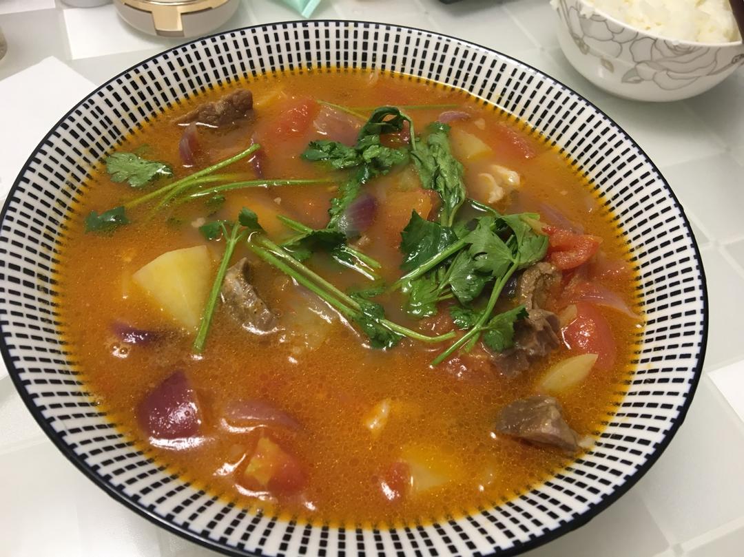 番茄土豆炖牛腩