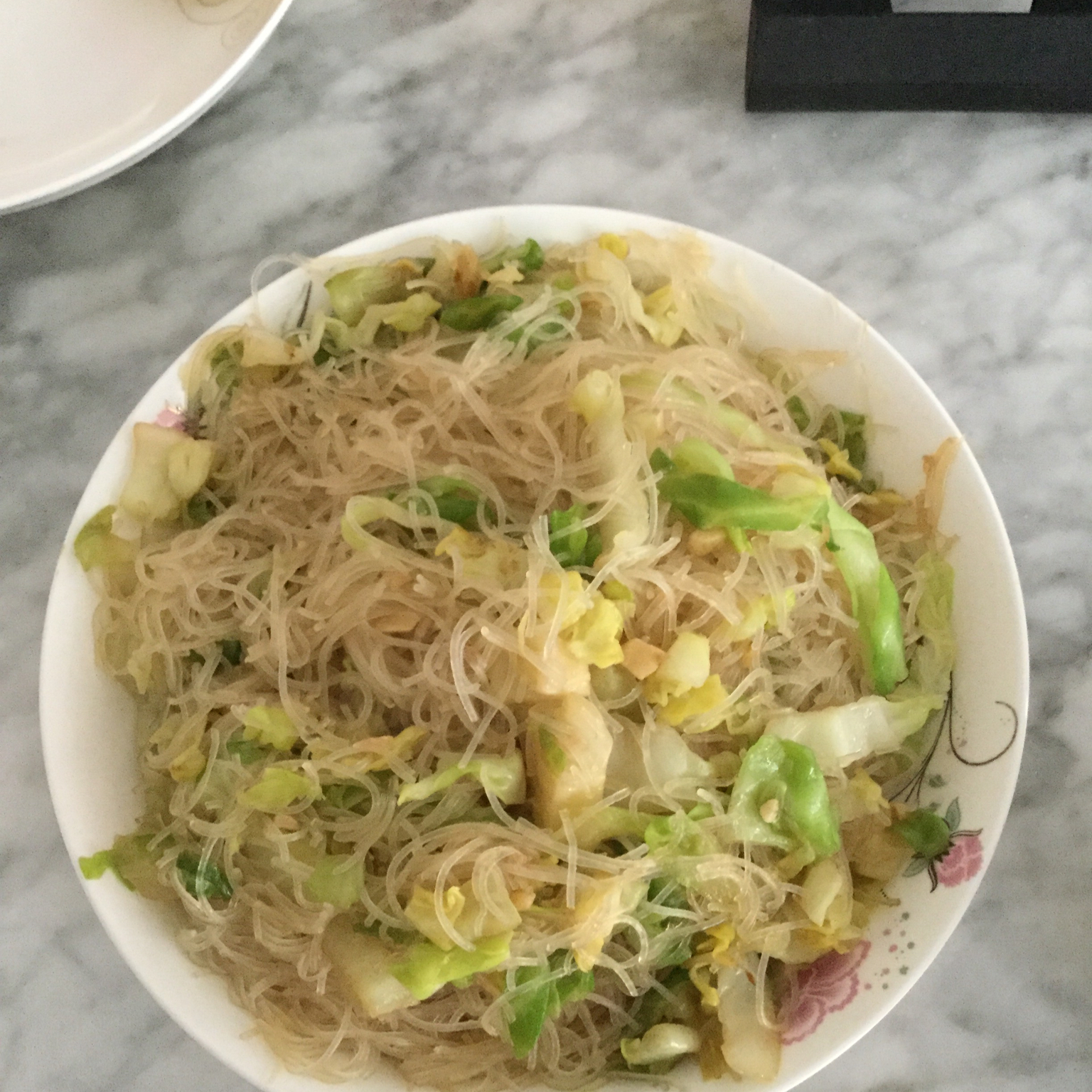 包菜粉丝炒鸡蛋