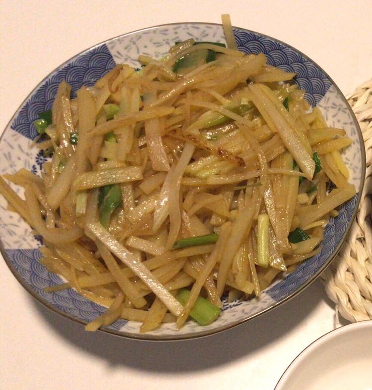 独家土豆丝做法，又香又好吃的做法