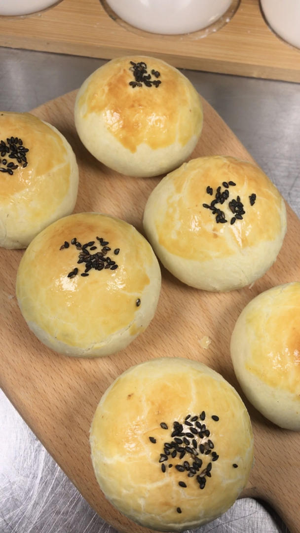 ㊙️网红麻薯肉松蛋黄酥🔥，好吃到爆‼️