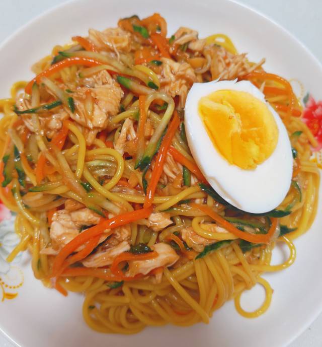🥒鸡丝凉面