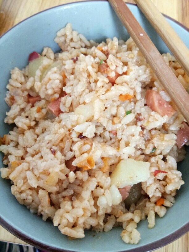 土豆焖饭（电饭锅版）